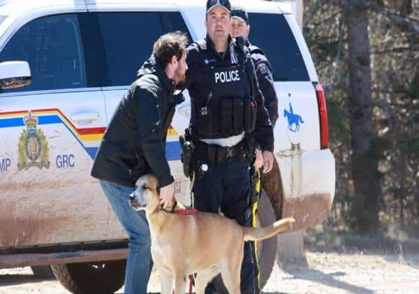 מחופש לפקח הרים יצא טכנאי השיניים לטבח בעיירה השלווה: קנדה מזועזעת מהרצח ההמוני הגדול שידעה מזה 30 שנים