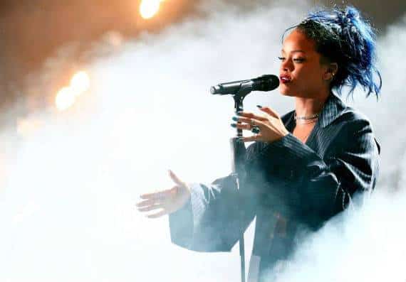 בגלל קאפרניק: ריהאנה סירבה להופיע במחצית הסופרבול