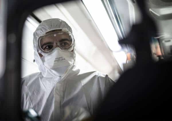 פיתוח מהפכני: המסכה שתתריע אם אתם בקרבת חולה קורונה