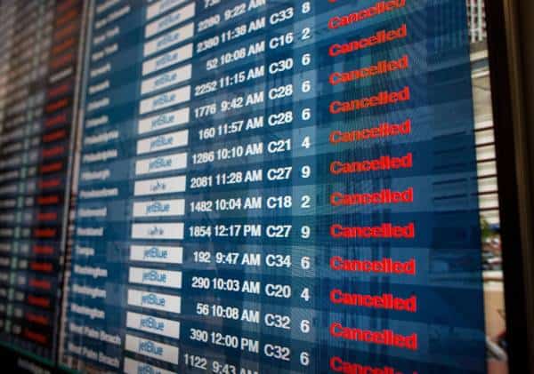 השלכות המשבר מכות בעוצמה: ענקיות התעופה בארה"ב על סף קריסה