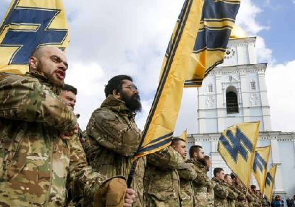 גדוד אזוב מחליף את הסמלים הניאו נאציים בסמל אוקראינה