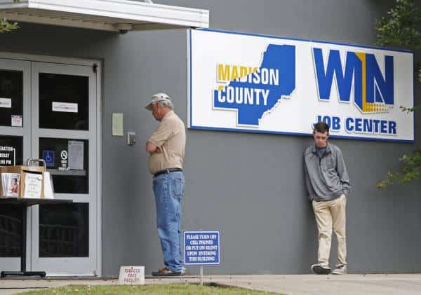 בתוך חודש וחצי: מעל 30 מיליון בקשות לקבלת דמי אבטלה הוגשו ברחבי ארה"ב