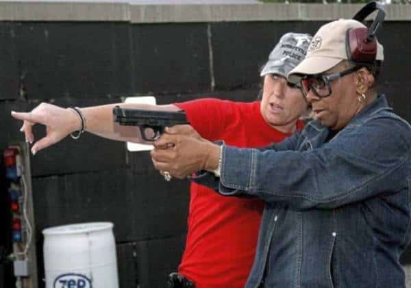 האמריקנים מתחמשים בקצב היסטורי: שיא של כל הזמנים במכירת רובים ואקדחים, 6 מיליון כלי נשק בשלושה חודשים