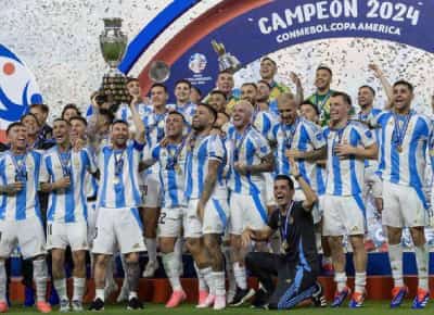 רעידת אדמה בעולם הכדורגל: 260 מיליון דולר של כסף ארגנטינאי נעלמו דרך חברות רפאים במיאמי