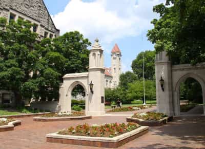 סערה באוניברסיטת אינדיאנה: מנהל חדש בתוכנית לימודי יהדות גירש סטודנטית יהודייה פרו־פלסטינית 