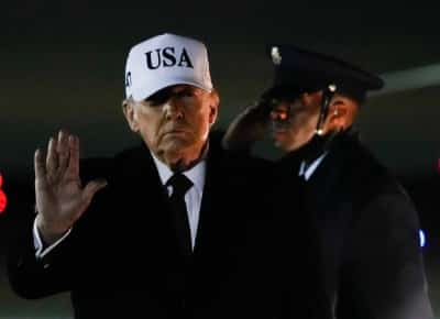 שנה לטראמפ – והמחוג לא זז: 40% תמיכה, כלכלה מתפוררת והאמריקאים מזהירים מפני "הגזמה מסוכנת" בהתנהגות הנשיא