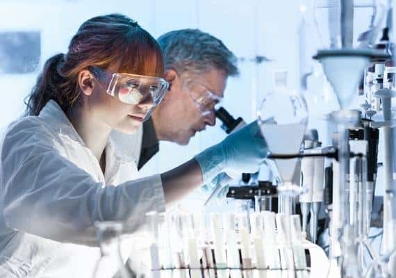 בניגוד לדעת המומחים, מחקרים רפואיים פדרליים לא יוכלו לעשות שימוש בתאים עובריים