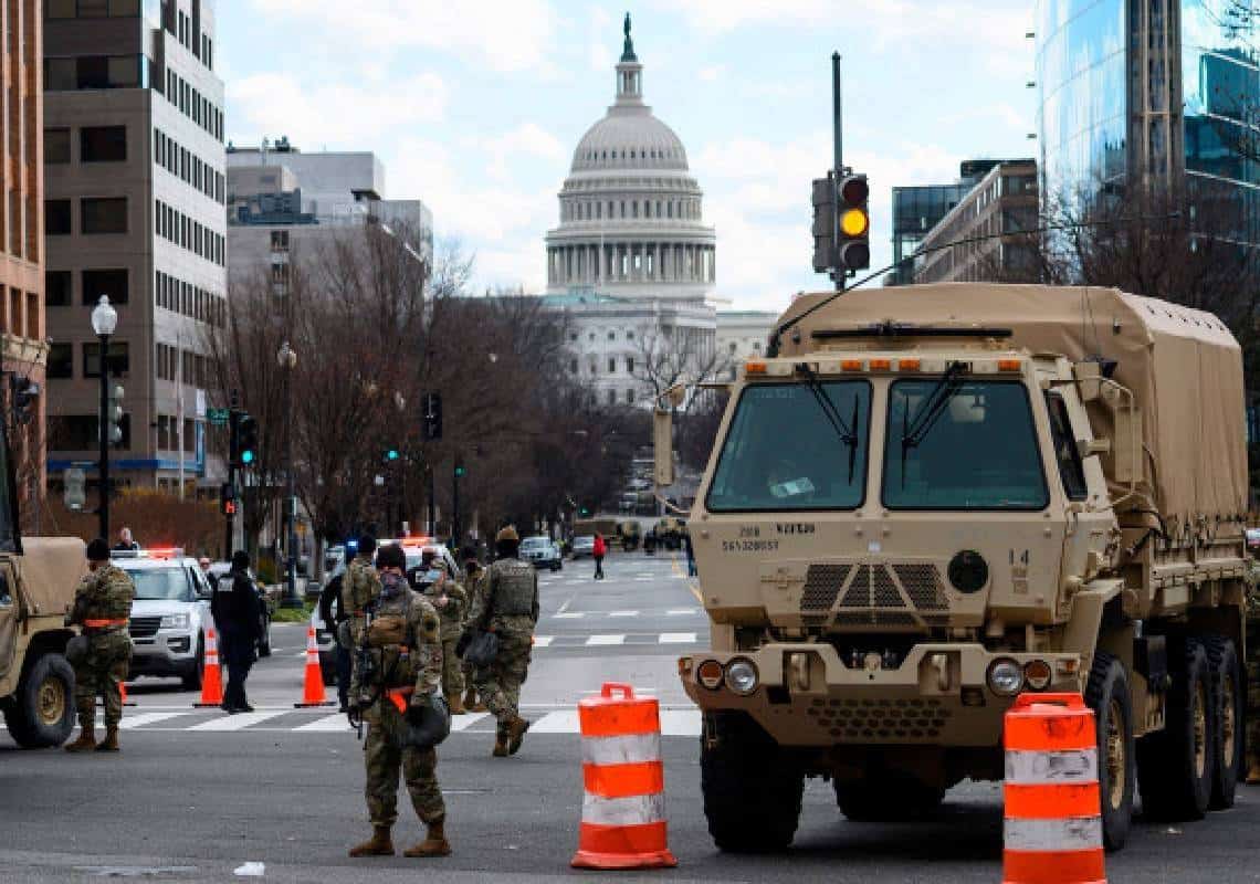 חמוש במאות כדורים ואקדח נעצר בידי כוחות הביטחון ליד בניין הקפיטול