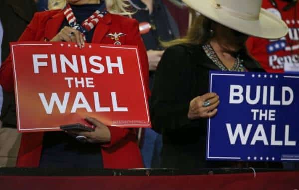 בניית החומה עם מקסיקו תמשך, ביה"מ העליון לא נענה לעתירות אירגונים ירוקים-אדומים