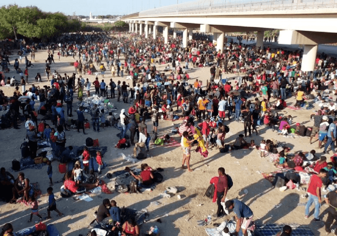 סנאטור דמוקרטי מודה: המפלגה שלי לא באמת מבינה מה קורה בגבול