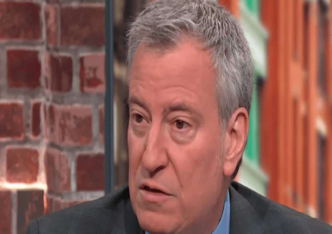 ראש עיריית ניו יורק לשעבר עורר סערה: "המשכורת והיכולת שלכם להינות מהחיים תלויים בחיסון"