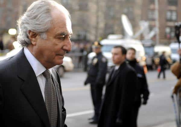 האחראי להונאה שריסקה את כלכלת ארה"ב מתחנן: "שחררו אותי, נותרו לי חודשים בודדים לחיות"