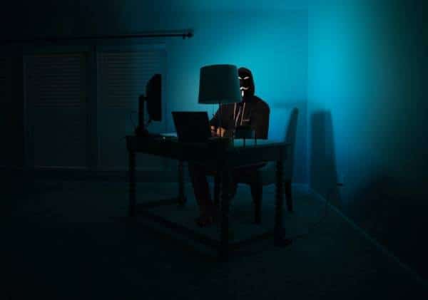 נעצר מרגל שהודה בגניבת סודות צבאיים וממשלתיים בשירות סין