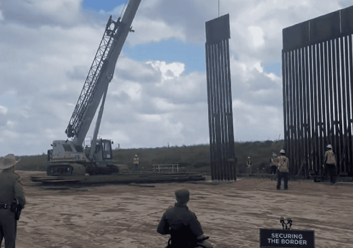 מי צריך את ממשל ביידן? טקסס חידשה את בניית החומה