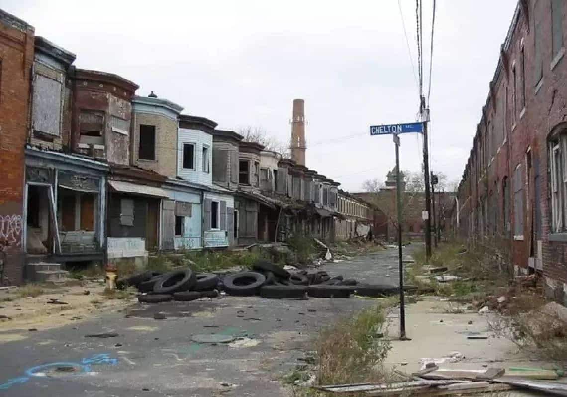 היסטוריון בכיר מזהיר: "אמריקה הופכת למדינת עולם שלישי"