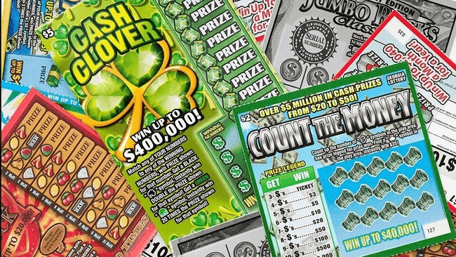 מיליונר ברגע האחרון: זוכה בכרטיס גירוד הציל את הכרטיס רגע לפני שאשתו השליכה אותו לפח