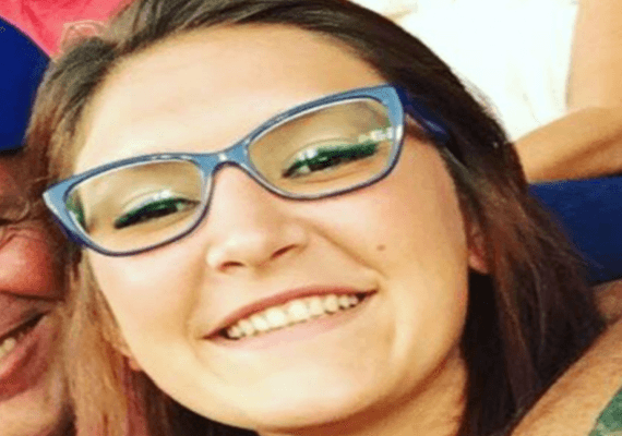 ויסקונסין: צעירה נפגעה ממכת ברק שהוחמרה בשל הטלפון הנייד