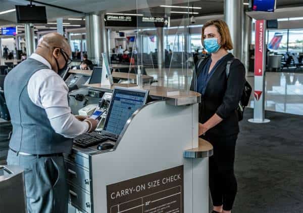 לראשונה מתחילת המגפה: חברת תעופה בארה"ב תאפשר לנוסעים לטוס ללא מסכות