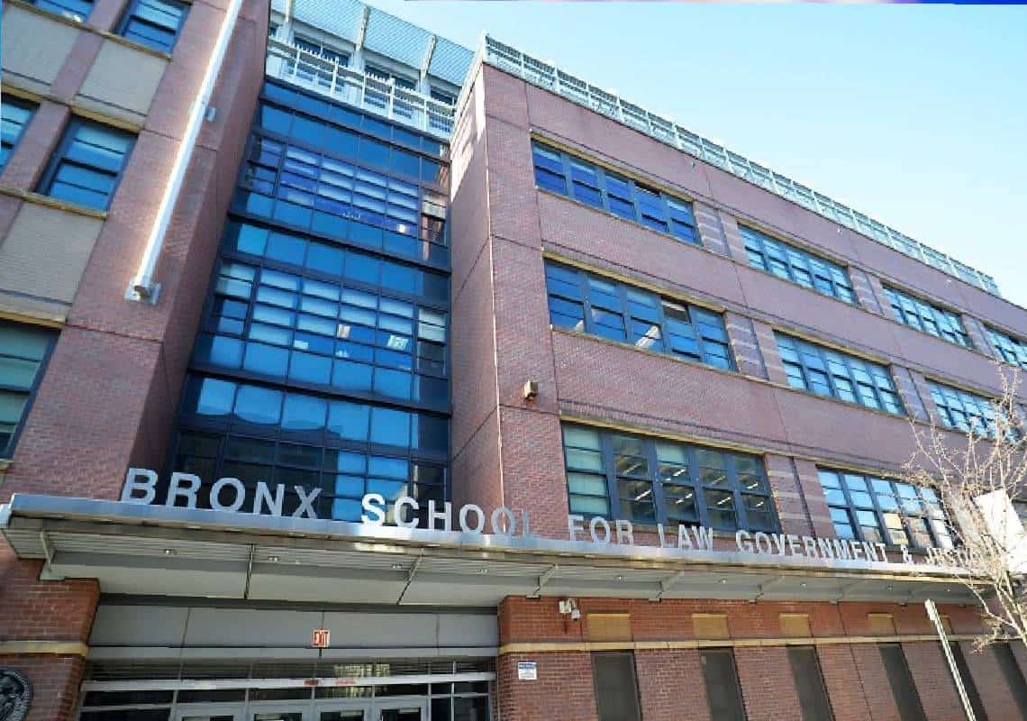 ניו יורק: מורה בבית הספר היוקרתי צילם את איבר מינו ושלח בסנאפצ'אט לתלמידותיו