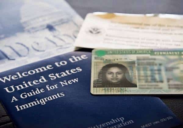 תופעה חדשה בתחום ההגירה: "מועמדים מקבלים גרין קארד ללא ריאיון"