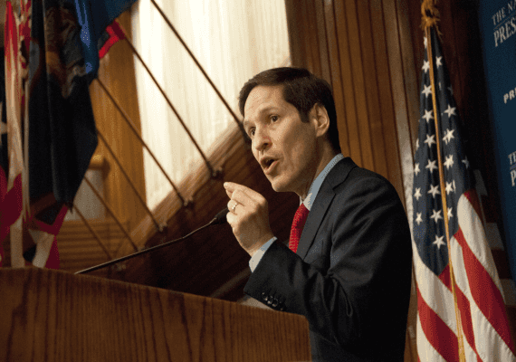 כתב אישום נגד המנהל לשעבר של המרכז האמריקאי לבקרת ומניעת מחלות בגין התעללות מינית