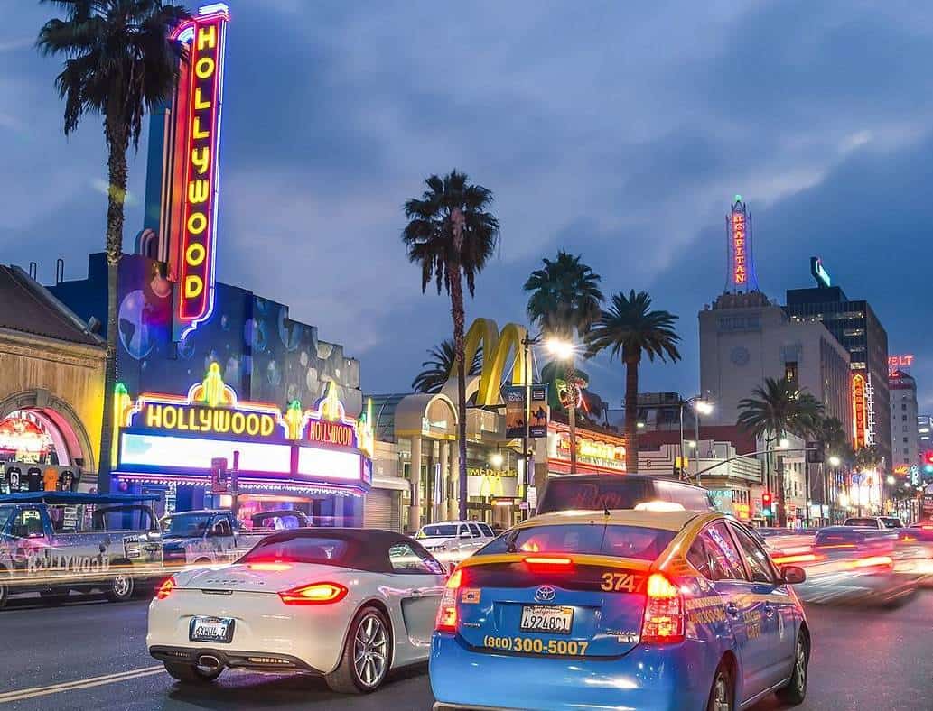 בשורה לחובבי המסיבות בדרום-קליפורניה: ווסט-הוליווד מאריכה את שעות הבילוי והשתייה בברים עד 4 לפנות בוקר