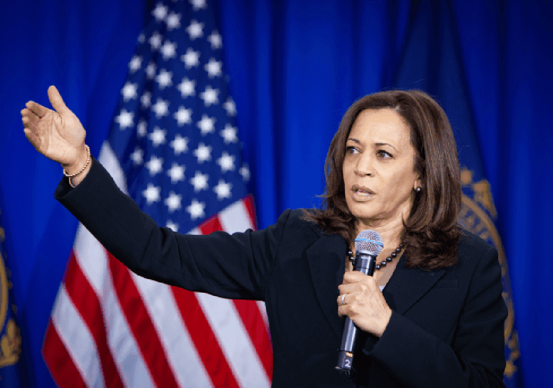 שיא של שני מיליון מהגרים בלתי חוקיים בשנה - וקמלה האריס טוענת: "הגבול שלנו מאובטח"