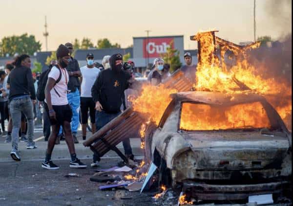 "אנחנו נערכים לנורא מכל": חשש כבד בבוורלי הילס לקראת יום הבחירות - אזור רודיאו דרייב יסגר