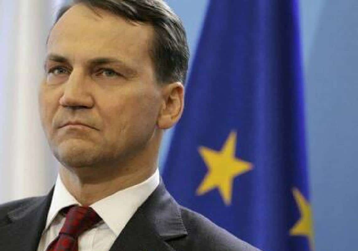 "מרכז אירופה תושמד מידית": מוסקבה מגיבה לדבריו המטורפים של בכיר פולני שקורא לצייד את אוקראינה בנשק גרעיני