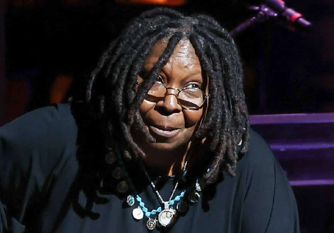 "מכחישת שואה ששונאת יהודים": וופי גולדברג טוענת שוב - "השואה אינה פשע גזעני - זו מלחמה של לבנים נגד לבנים"