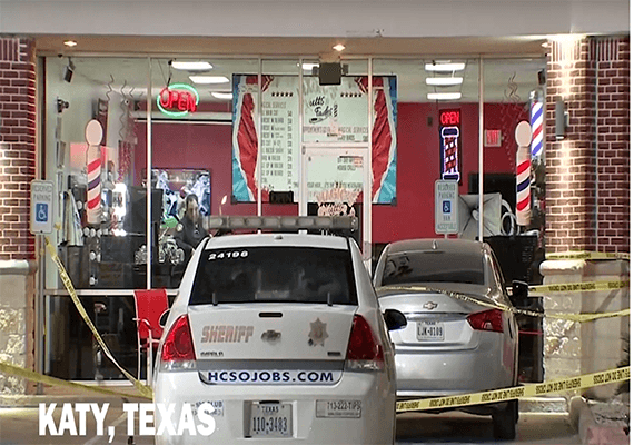 בגלל תספורת לא מוצלחת: ספר נורה על ידי לקוח