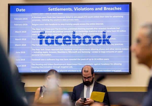 דיווח: ה-FBI רוצה גישה ישירה לשרתי פייסבוק וטוויטר