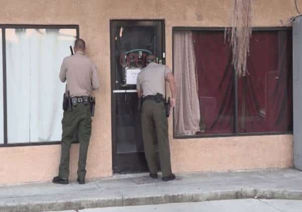 למרות צו סגירת העסקים: עשרות לקוחות בלוס אנג'לס מבקרים מידי יום בספא המספק עיסוי ושירותי מין  