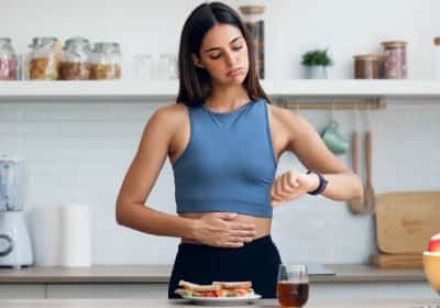 כולם מדברים על צום לסירוגין, אבל מחקר חדש מעלה סימני שאלה