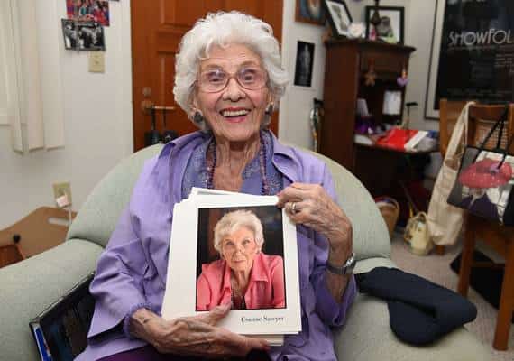   השחקנית הפעילה המבוגרת בעולם, קוני סוואייר, הלכה לעולמה בגיל 105