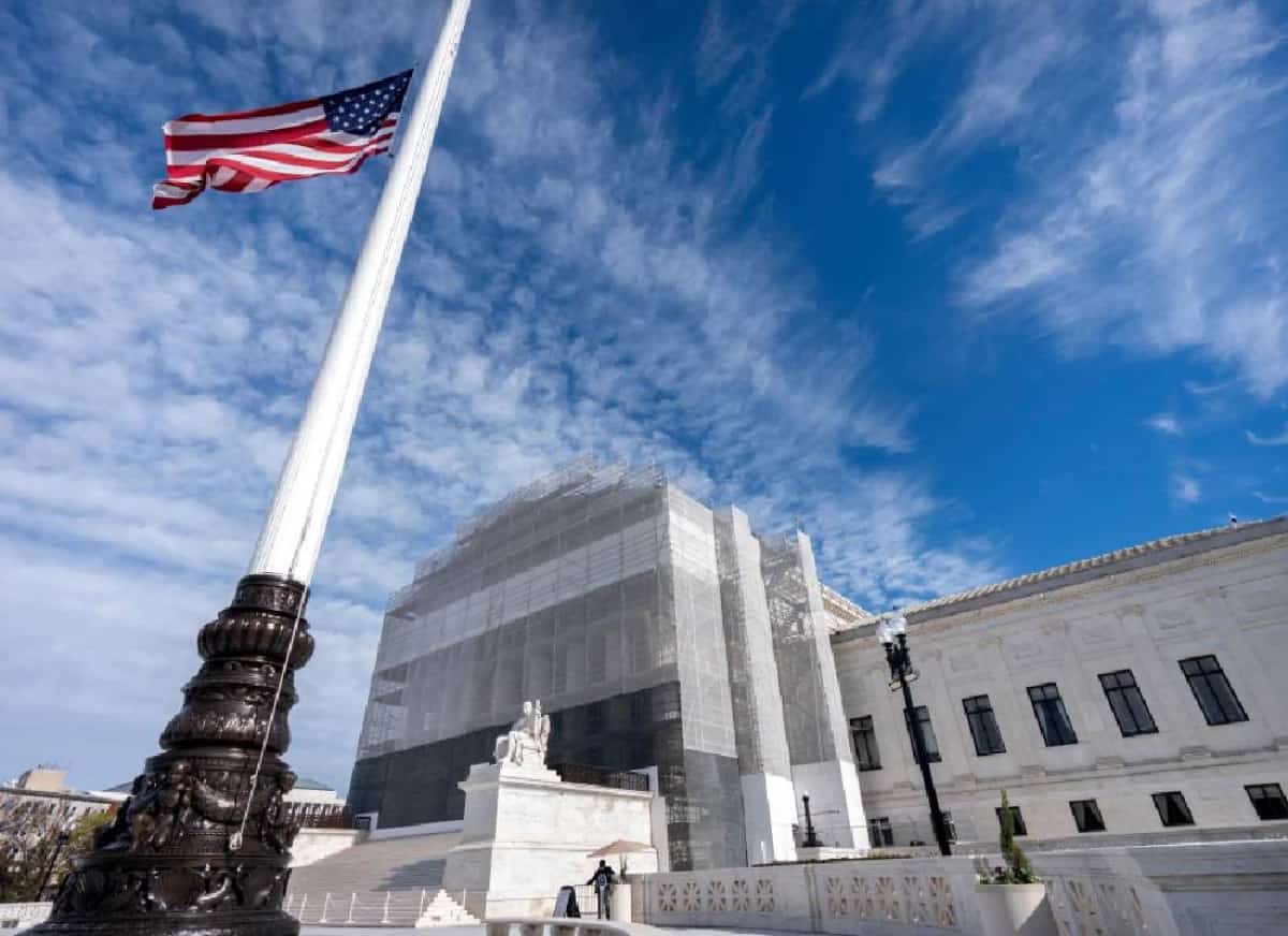 בית המשפט העליון יכריע: האם טראמפ יכול לבטל 125 שנים של אזרחות מלידה