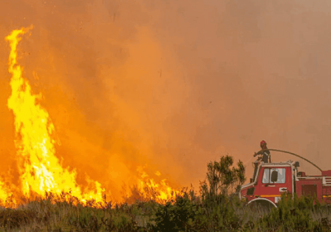 שריפת ענק בוושינגטון | עשרות אלפים תחת צווי פינוי 