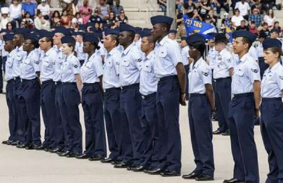 לגיון הזרים: "צבא ארה"ב מציע אזרחות למהגרים בתמורה לגיוס"