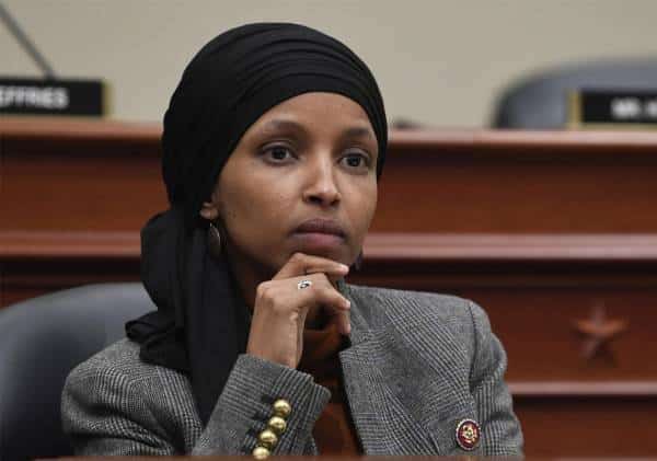 הסערה הבאה? אילהאן עומאר תגיש הצעת חוק שתאפשר את החרמת ישראל