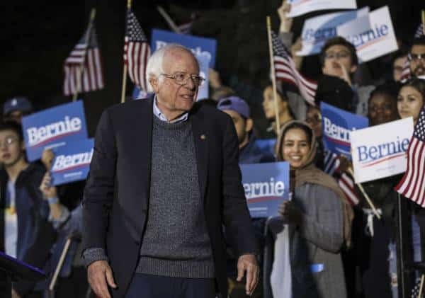הסנאטור ברני סנדרס הובהל לבית החולים