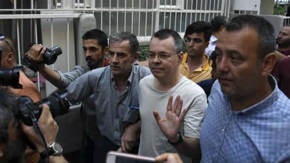 דיווח: טורקיה תשחרר בקרוב את הכומר האמריקאי אנדרו ברנסון