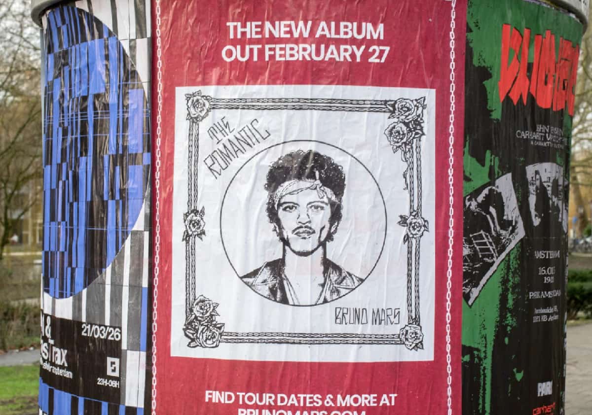 לרגל יציאת אלבום הסולו הרביעי שלו, הזמר משיק חנות פרחים פופ־אפ לשלושה ימים בלבד במיד-סיטי, עם זרים במתנה, עמדת צילום, ומכירה של האלבום החדש