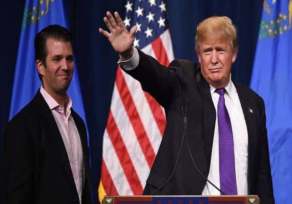 פרקליטי טראמפ הודו: הנשיא ניסח את תשובת בנו על הפגישה עם הרוסים