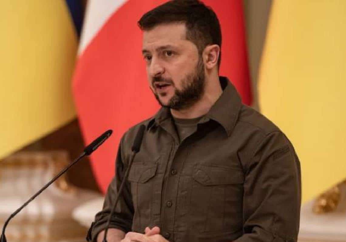 האם אוקראינה הופכת לדיקטטורה? "זלנסקי חתם על צו המוציא מחוק לחוק מפלגות "אנטי-אוקראיניות"