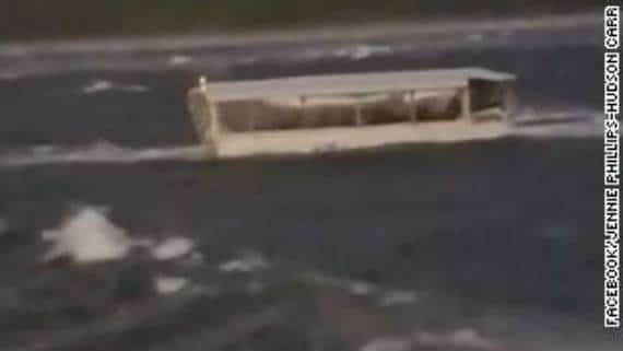 עלה ל-17 מניין ההרוגים בהתהפכות ספינת הטיולים באגם במיזורי