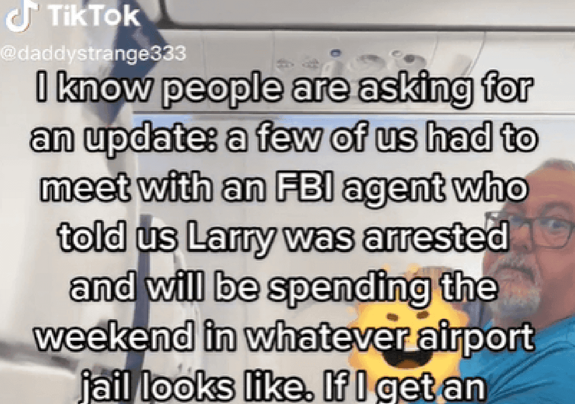 תקרית מטרידה בטיסה: גבר שלח לכל הנוסעים תמונה של איבר מינו