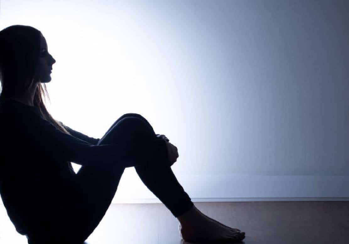 ה-CDC: "למעלה מחצי מהנערות האמריקאיות חשות עצובות וחסרות תקווה; 24% הכינו תוכניות להתאבדות‏"