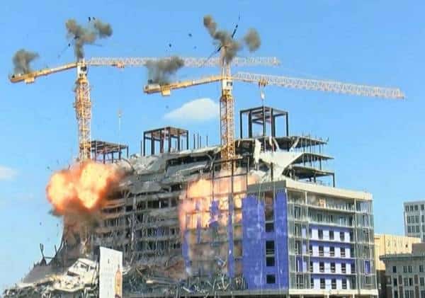 קריסת אתר הבנייה: פיצוץ מבוקר בוצע כדי להוריד את המנופים