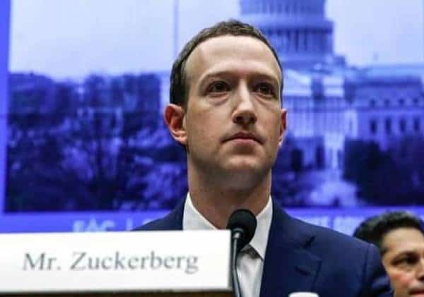 צוקרברג בשיחה עם אנתוני פאוצ'י: "פייסבוק תעניק מידע 'סמכותי' בנוגע לחיסונים נגד נגיף הקורונה"