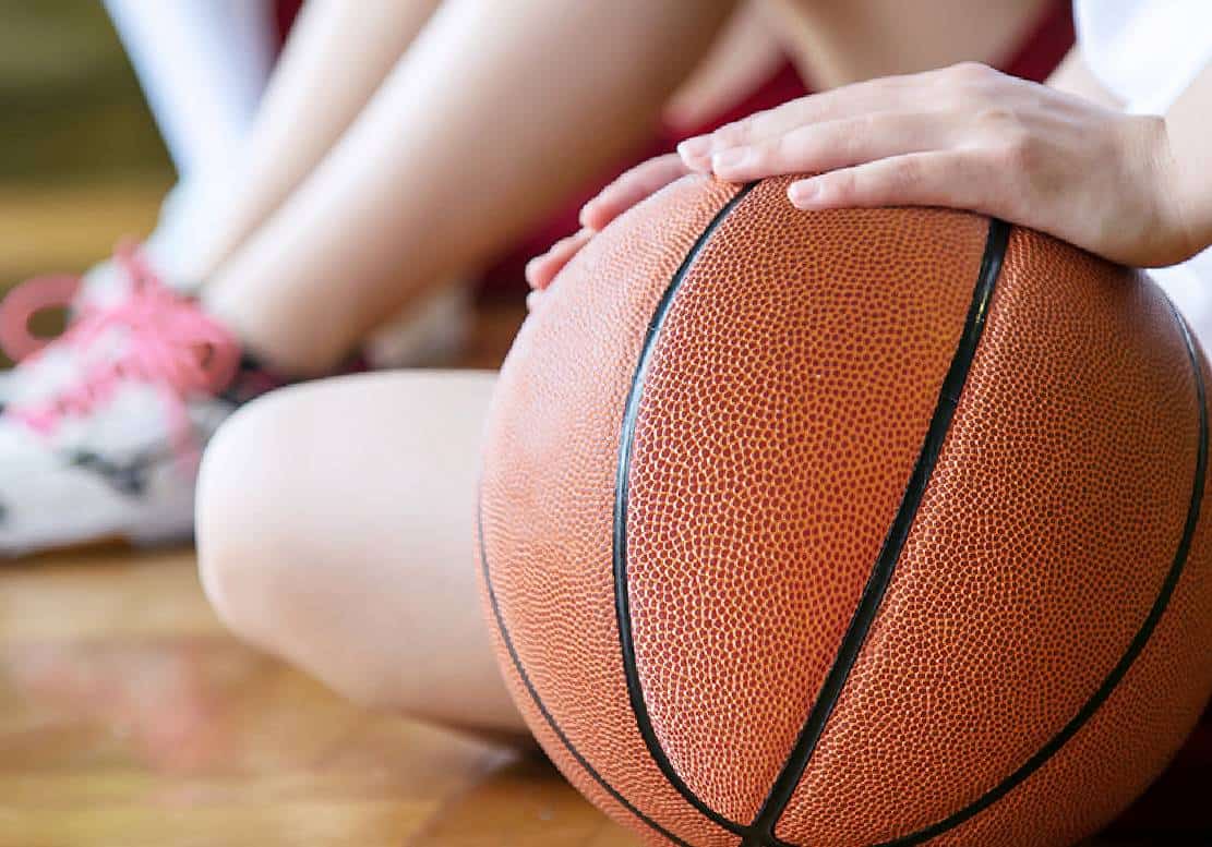 תיכון נוצרי סולק מטורנירי הספורט לאחר שהבנות סירבו לשחק מול קבוצה עם שחקן טראנסג'נדר